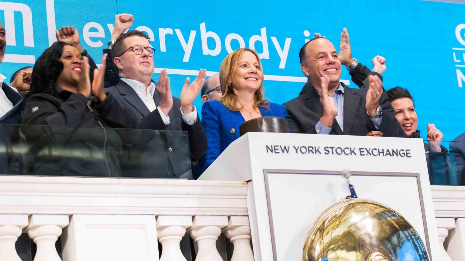 General Motors raises full-year guidance, announces deeper cost-cutting