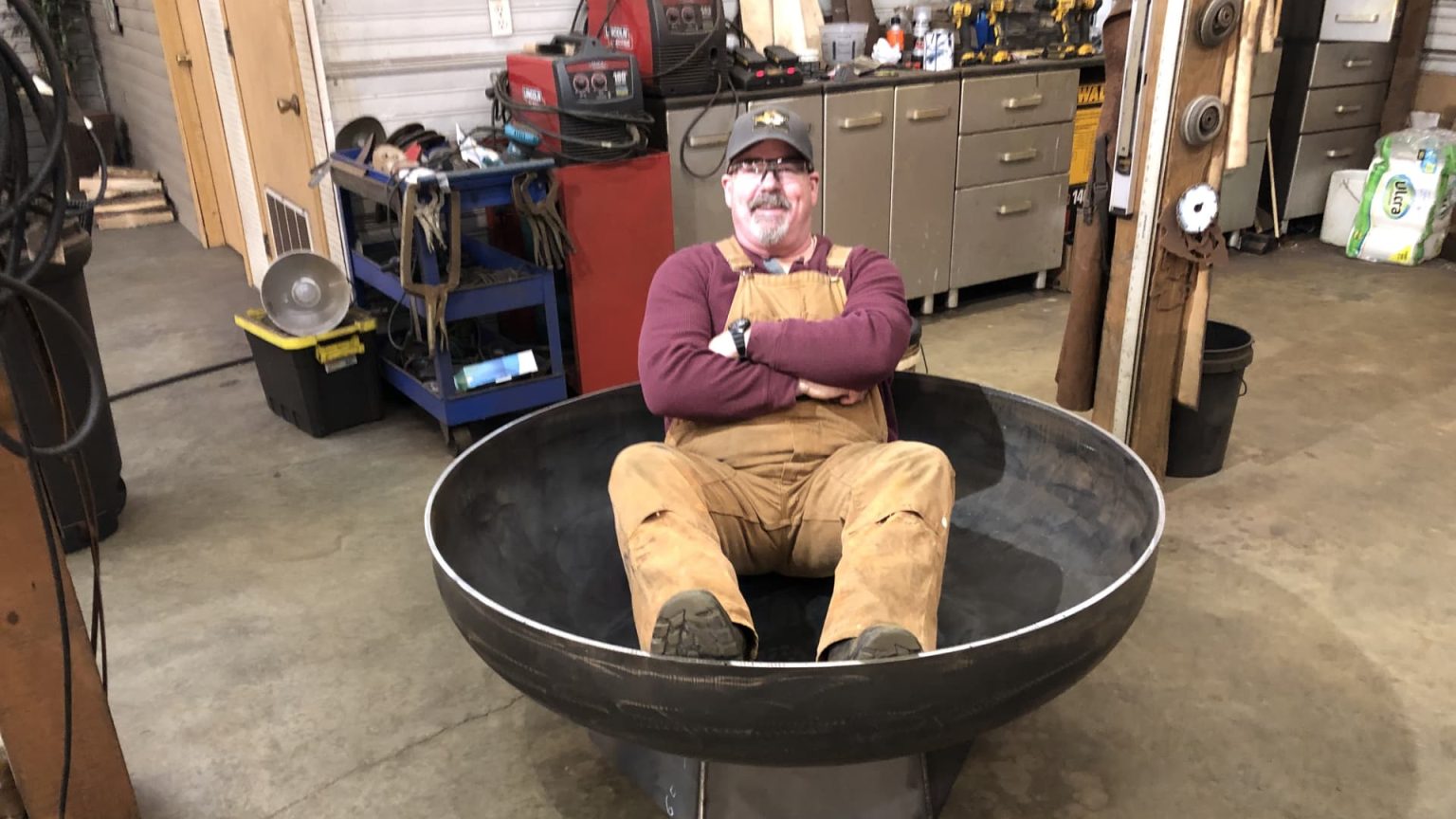 Etsy seller whose side hustle brings in $169,000 a year: My No. 1 tip for making money during inflation