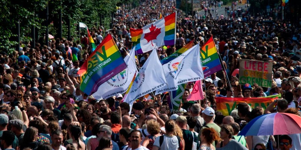 IMF sees signs global economy is headed in the right direction