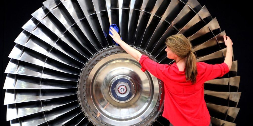 Raytheon’s stock has worst selloff in more than 3 years after company says some Pratt & Whitney engines need to be removed from service