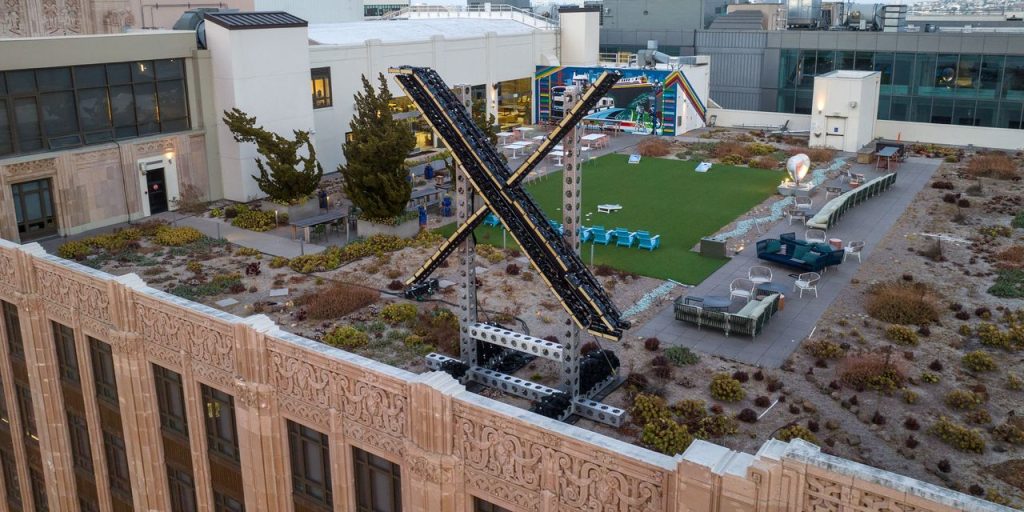 Elon Musk’s X blocks San Francisco building inspectors from giant rooftop sign
