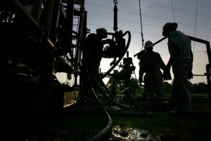 Oil traders race to negotiate deals after US eases Venezuela sanctions