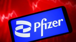 Pfizer beats on earnings, but revenue misses as Covid product sales plummet