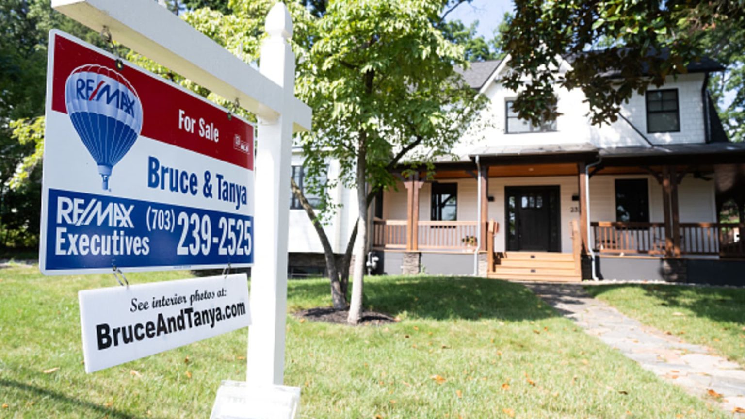 Why so many Americans feel trapped in their homes by their low-rate mortgages