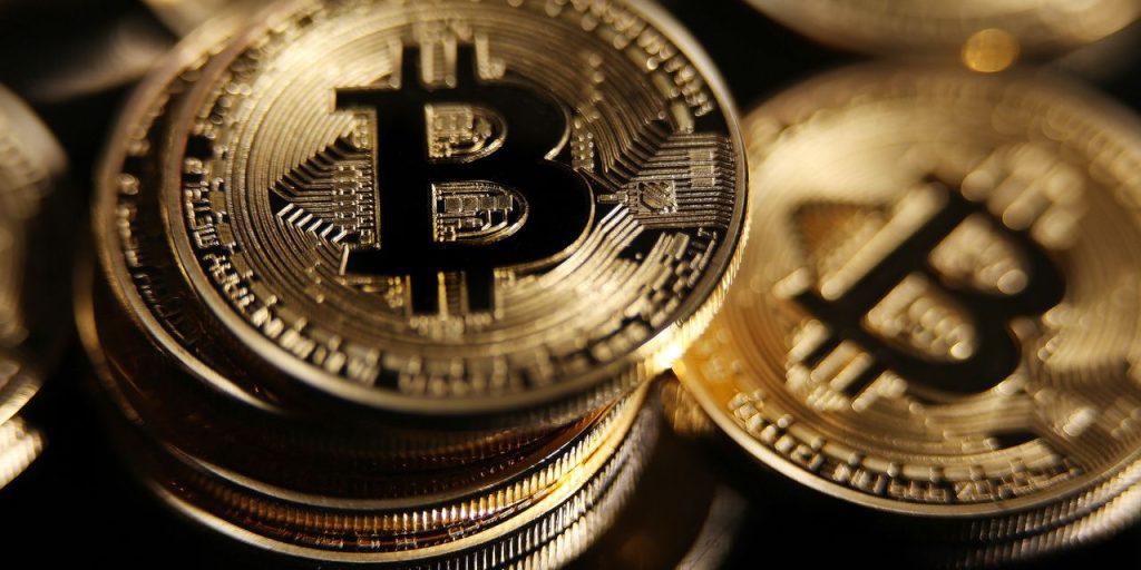 Bitcoin Rises on U.S. Credit Downgrade. 2 Reasons It’s a Good Sign for Crypto.