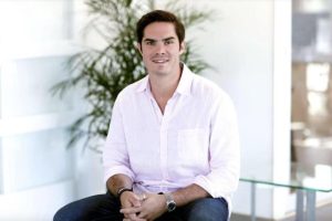 Former FTX Executive Invokes Fifth Amendment Right, Remains Silent in Trial – Here’s the Latest