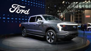 Ford recalls 870,000 F-150 trucks for unexpected parking brake application