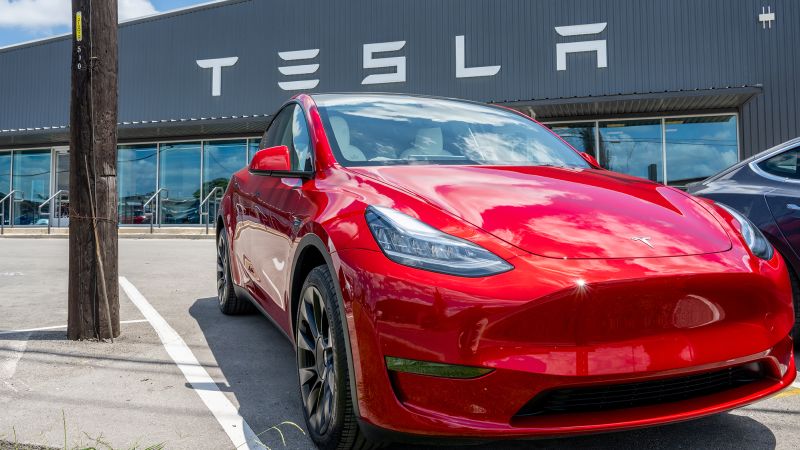 Safety regulators investigating steering on some Tesla models