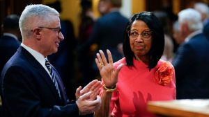 New Jersey Lt. Gov. Sheila Oliver dies at 71
