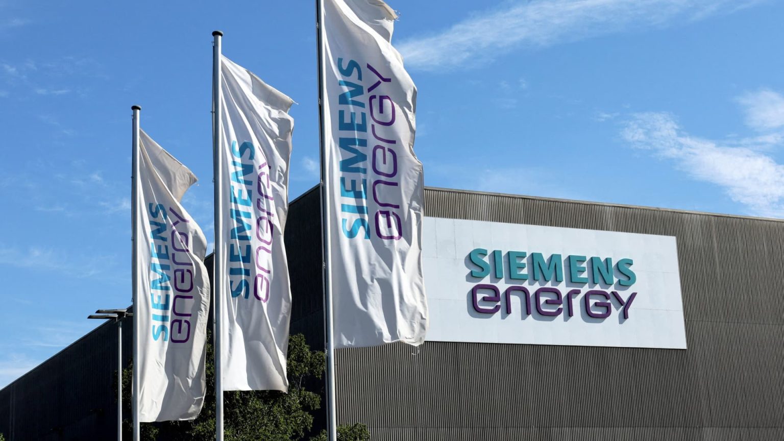 Siemens Energy shares slide 33% after company seeks support from German government