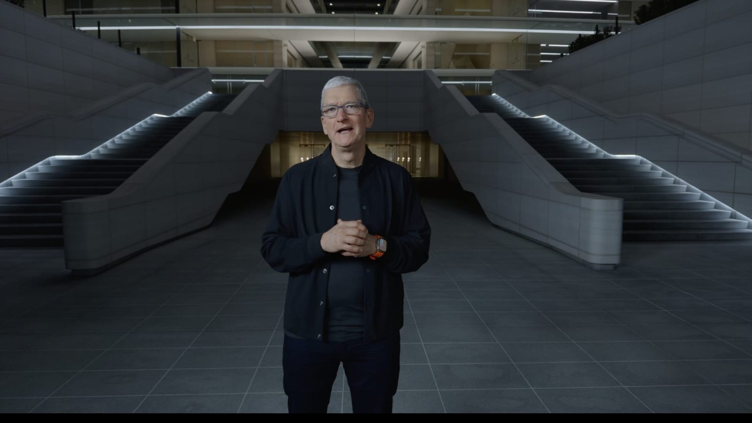 Apple announces new M3 chips and cuts the price of the entry-level MacBook Pro