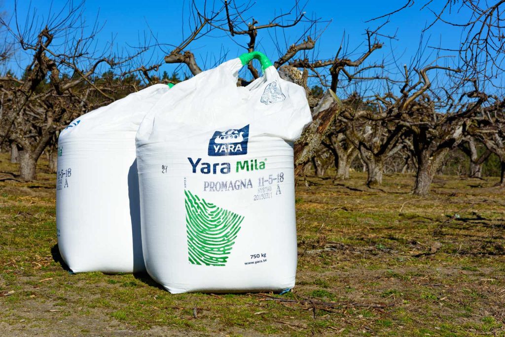 Yara Stock: We See The Light (Upgrade To Buy) (OTCMKTS:YARIY)