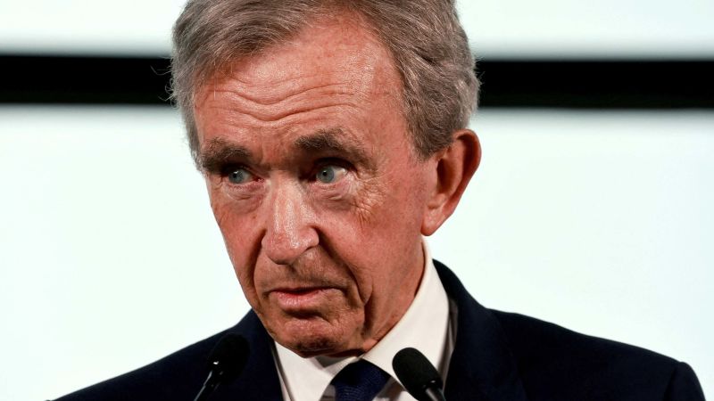 Billionaires pay almost no tax. A global levy of just 2% could raise $250 billion