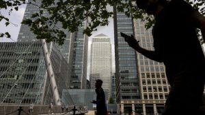 London’s bankers can make unlimited bonuses again as UK axes cap