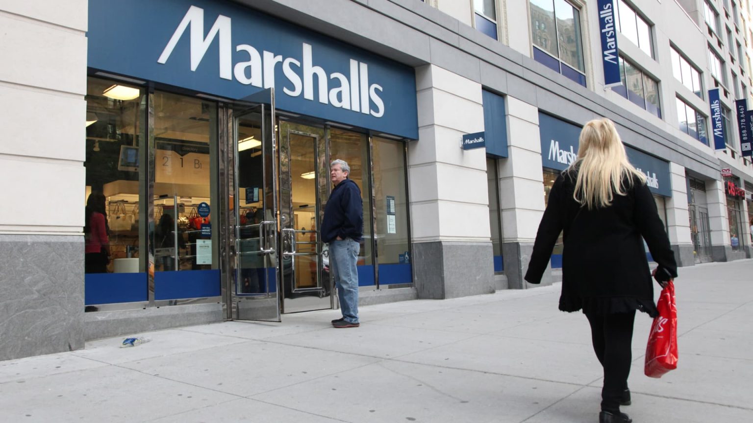 Cramer says these 4 stocks will benefit from the end of Fed’s rate-hiking cycle