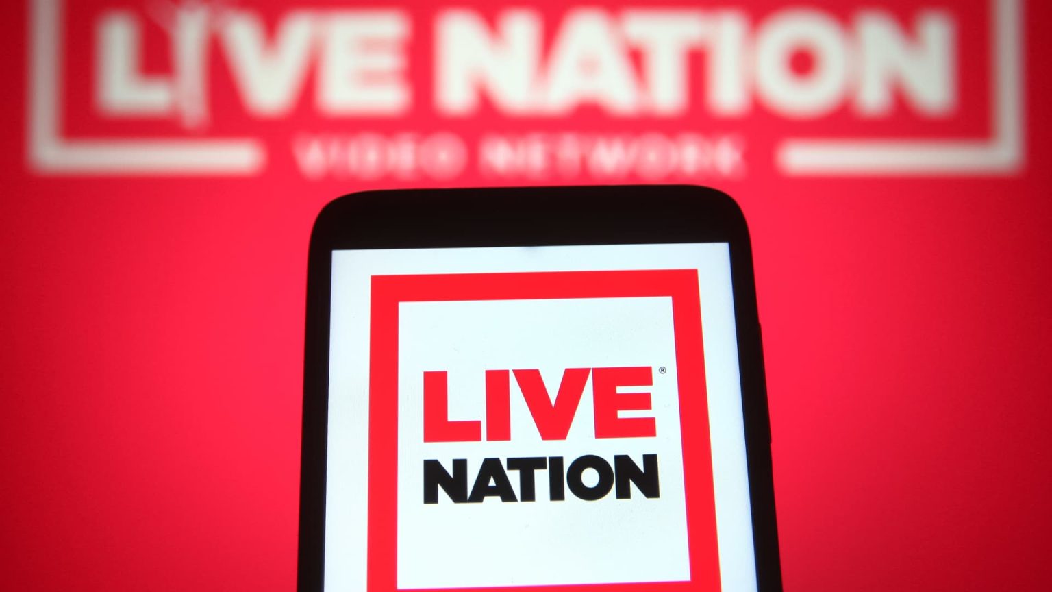 Stocks making the biggest moves after hours: Apple, Live Nation, Insulet, Paramount Global, Expedia and more