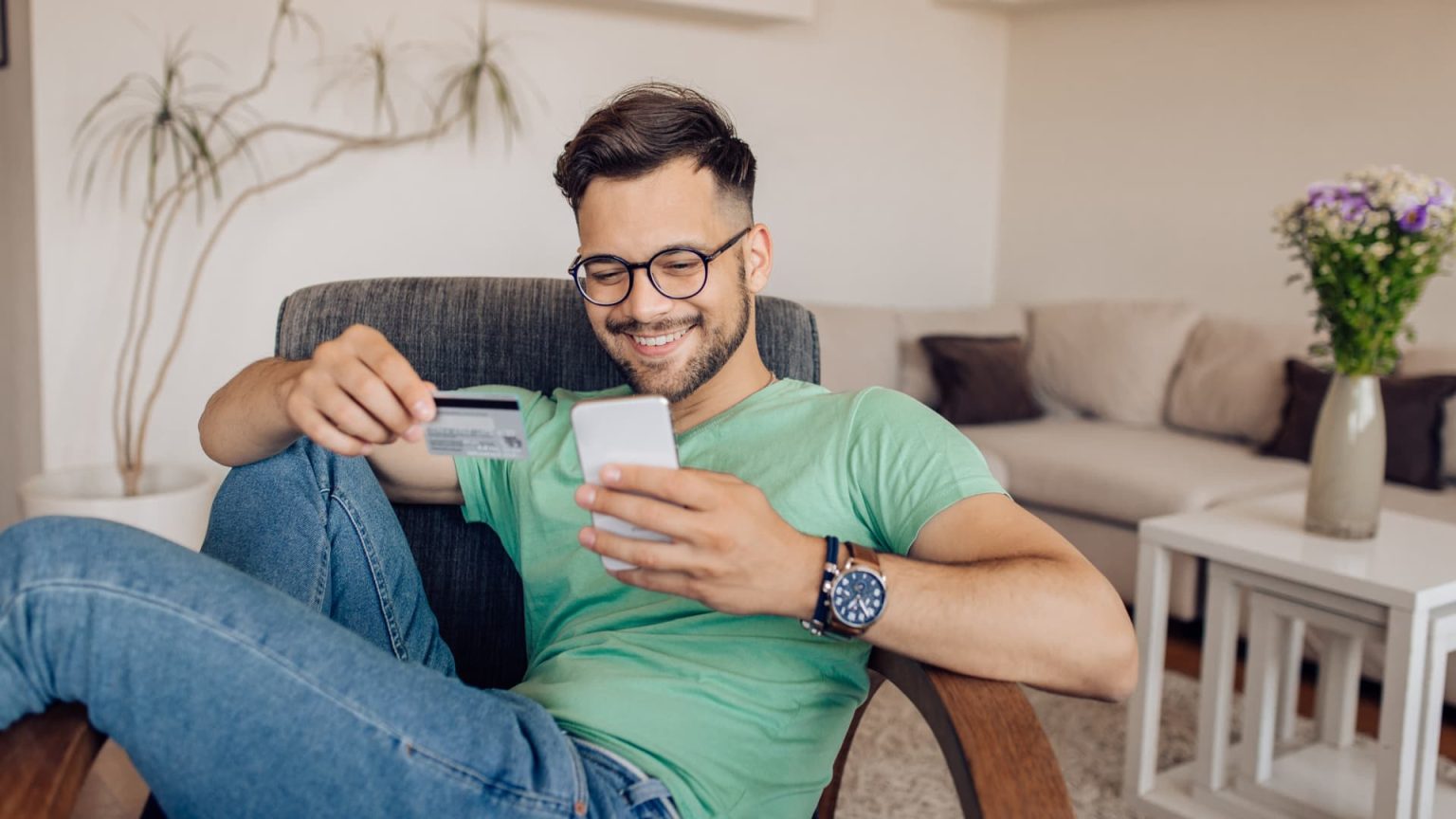 Americans’ average credit score at every age—see how you compare