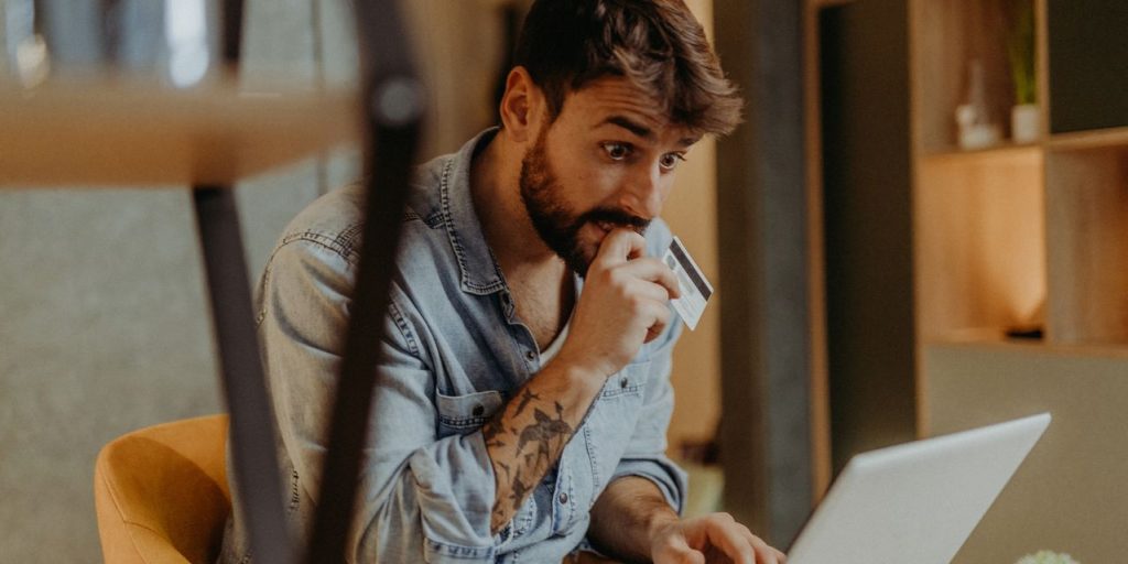 Credit-card, auto-loan ‘stress’ rises as U.S. consumers fall behind on payments