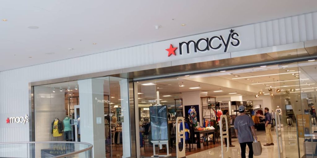 Macy’s Stock Rises as Earnings Top Estimates and Inventory Improves