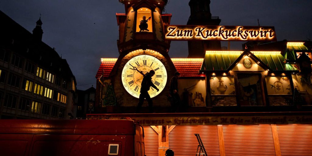 Treasury yields rise as European bonds sell off