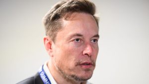 Tesla shareholder calls on board to suspend Elon Musk for agreeing with antisemitic post